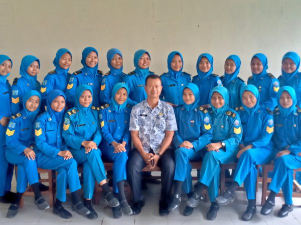 Foto Bareng Siswa SMKN 1 Gebang